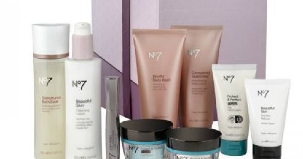 No.7 Gift Set £32 @ Boots