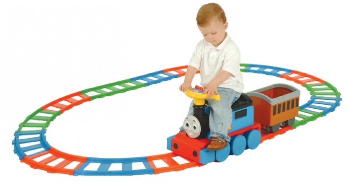 Thomas &amp; Friends Battery Operated Train &amp; Track Set Now Â£ 